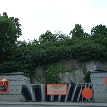 Hostel 10-Z Bunker Brünn Exterior foto